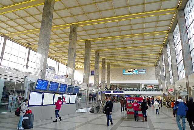 The listed ticket hall after renovation in 2011