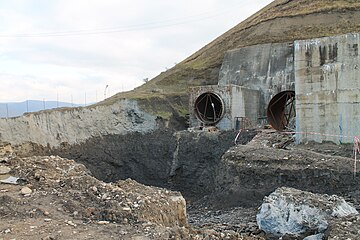 Земляные работы на верхнем колене напорной шахты, октябрь 2011 года