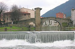 Balmaseda'nın eski köprüsü