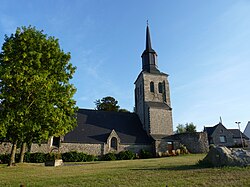 Église Saint-Pierre de Trédaniel 03.JPG