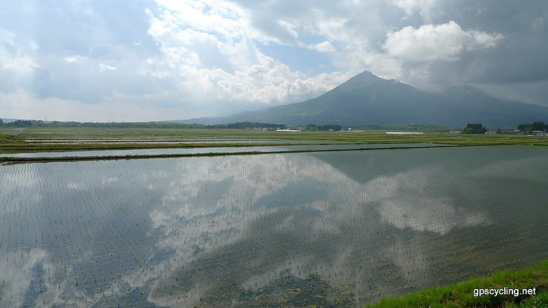 File:磐梯山 - panoramio - Yobito KAYANUMA.jpg