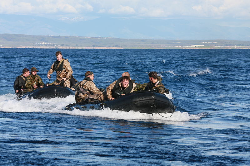 File:15th MEU Marines launch CRRCs from USS Anchorage 150303-M-GC438-262.jpg