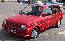 1989 MG Metro Turbo 1.3 Front.jpg