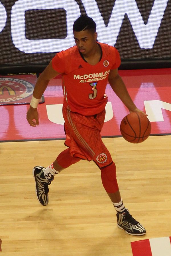 Image: 20140402 MCDAAG D'Angelo Russell in the half court