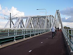 Westervoort, Fahrradweg über die Brücke bei Westervoort