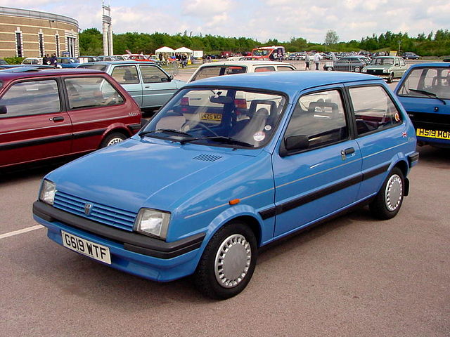 640px-261_-_August_1989_blue_Austin_Metro_1.0