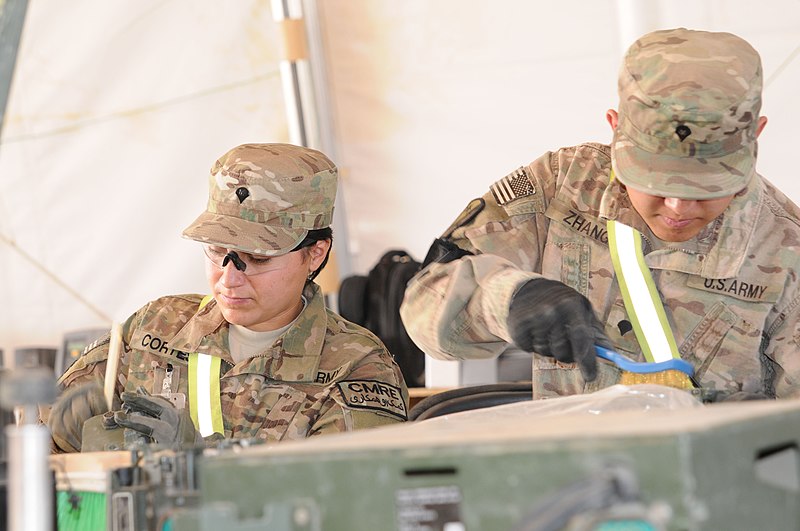 File:349th Quartermaster troops receive, sort huge amounts of equipment 140320-A-MU632-241.jpg