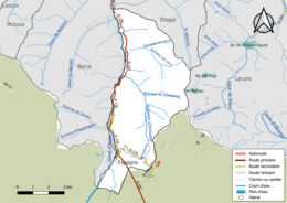 Carte en couleur présentant les réseau hydrographique de la commune