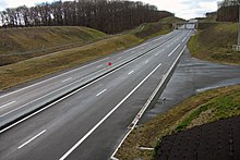 Widok na autostradę A719 z mostu drogi departamentalnej 279 między Vendat a Espinasse-Vozelle