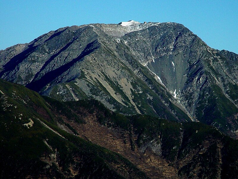 File:Akaishidake from Kamikochidake 2003-11-23.jpg