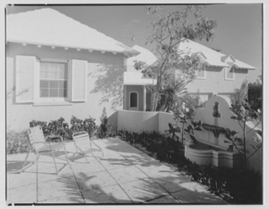 File:Albert D. Williams, residence in Naples, Florida. LOC gsc.5a26449.tif