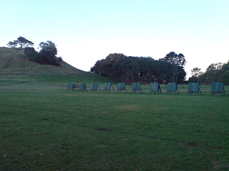 File:Archery Stands Near One Tree Hill.jpg