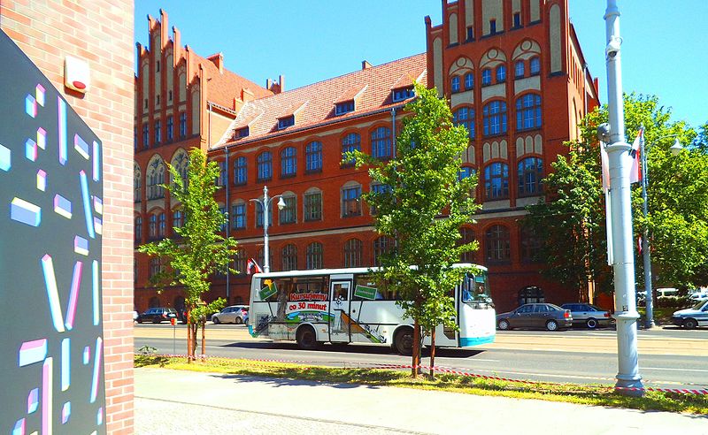 File:Autobus firmy Arriva Bus Transport Polska w Toruniu.jpg