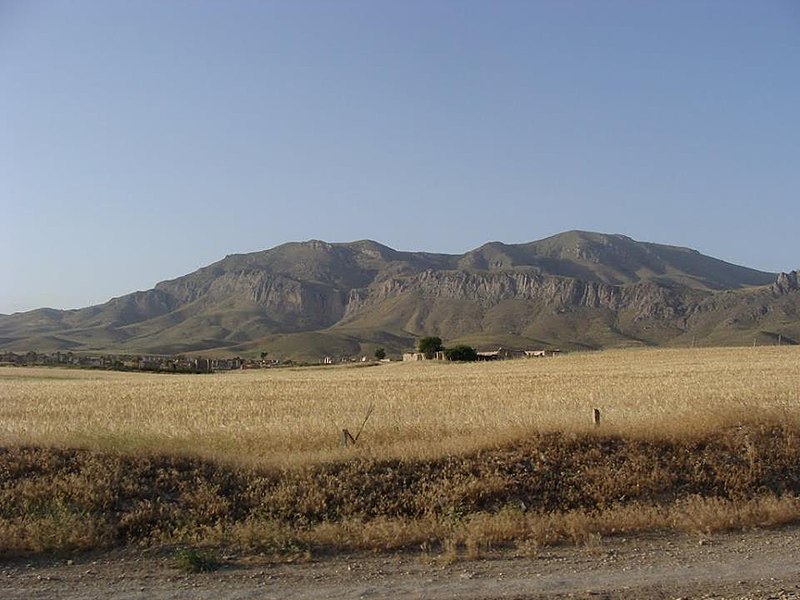 File:Balasoltanlı village, Azerbaijan.jpg