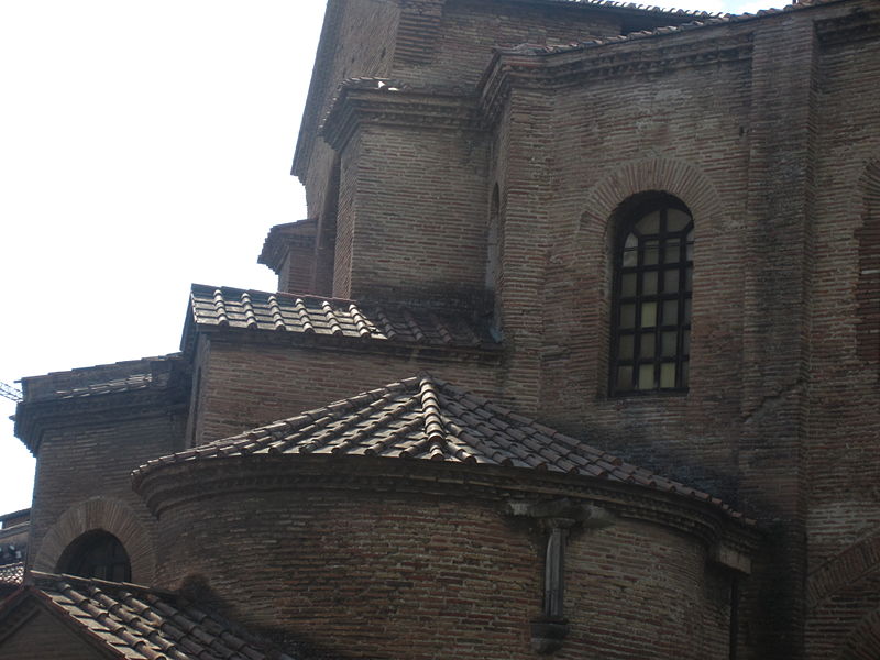 File:Basilica di San Vitale - dettagli.JPG