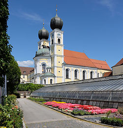 Әулие Майклдың Abbey шіркеуі