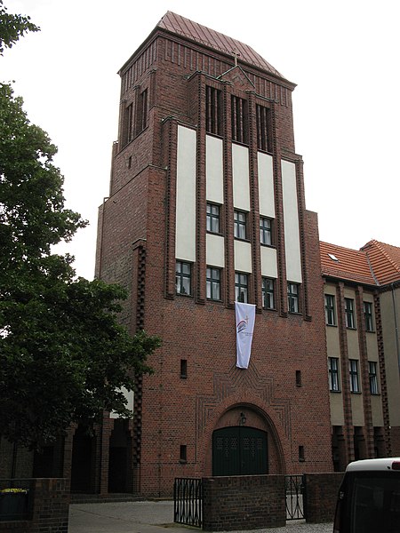 Berlin Adlershof Christus König Kirche (Nipkowstraße 17 19 )