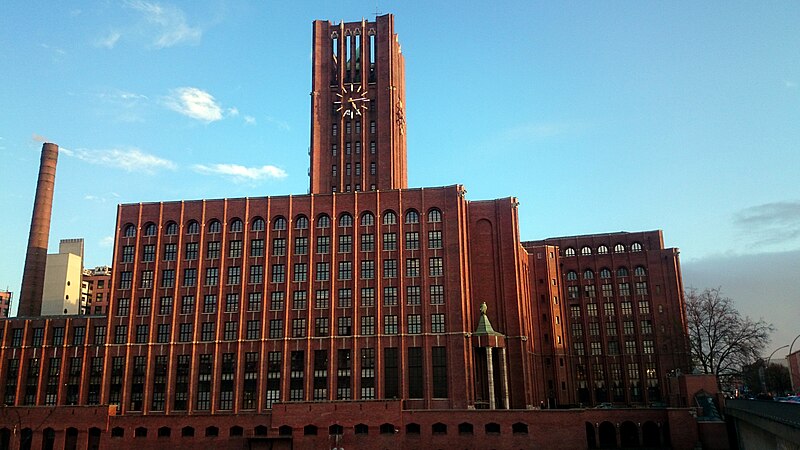 File:Berlin tempelhofer hafen 02.03.2015 17-14-02.JPG