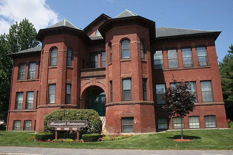 File:Bloomingdale School Worcester MA.jpg