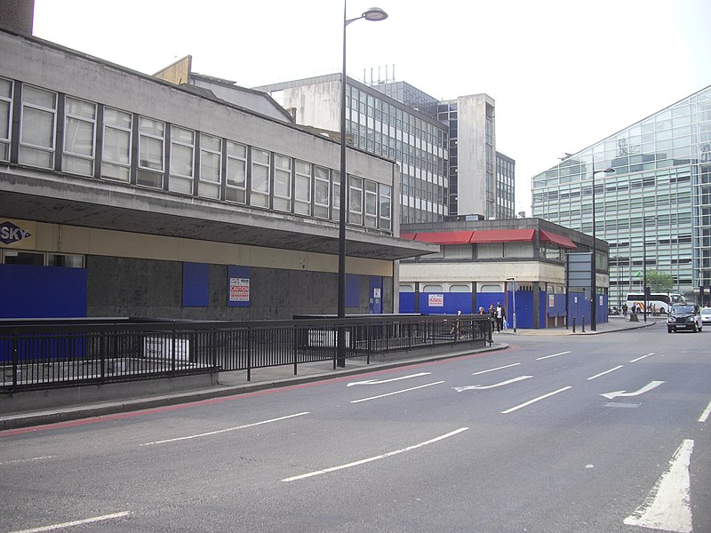 File:Boarded up shops in Bressenden Place - geograph.org.uk - 2384871.jpg