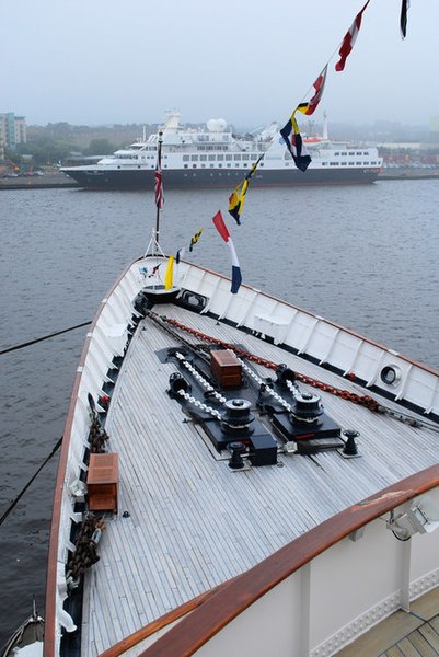 File:Britannia bow - geograph.org.uk - 1975516.jpg