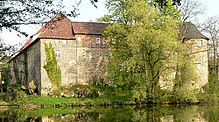 Burg Neuhaus mit Burgteich