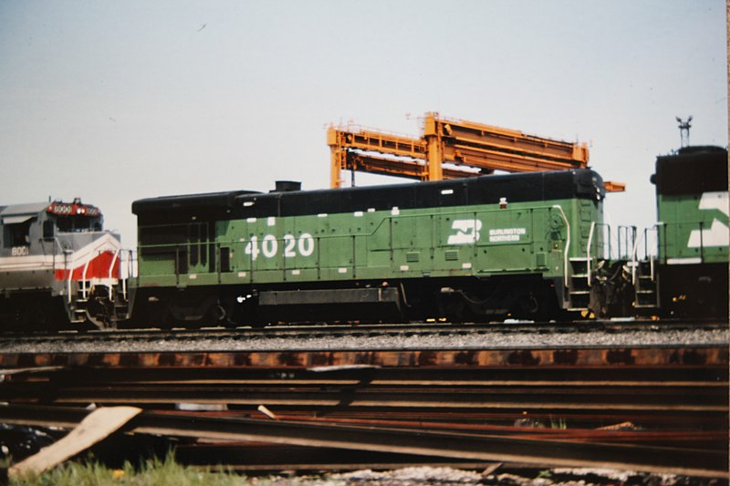 File:Burlington Northern BN 4020 (B30-7AB) (10582758883).jpg