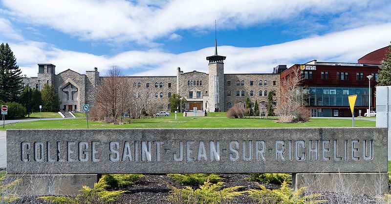 File:Cégep Saint-Jean-sur-Richelieu.jpg