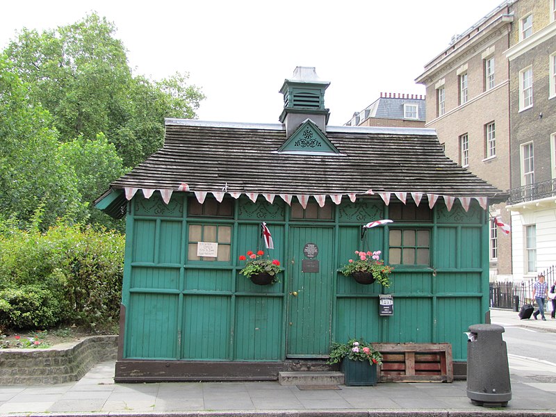 File:Cabman's Shelter - geograph.org.uk - 2029760.jpg