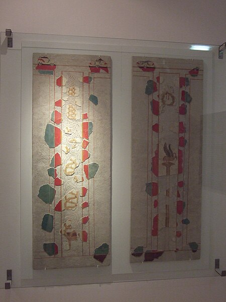 File:Calatayud - Museo de Calatayud - Decoración termas.JPG