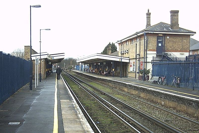 File:Canterbury East Platform View 1.jpg