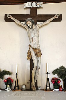 Capela de Resciesa interior crucifix.jpg