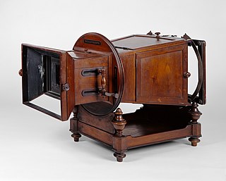 <span class="mw-page-title-main">Megalethoscope</span> 19th-century optical instrument for viewing photographs