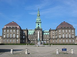 Slot di Christiansborg.jpg