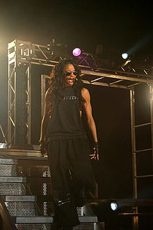 Ciara in una performance al House of Blues a San Diego, California, 2006.