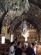 Katedralens interiör mot ikonostasen.