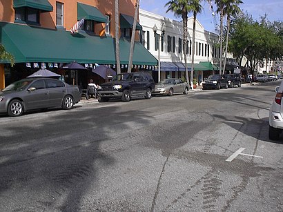 How to get to Clematis Street Historic Commercial District with public transit - About the place