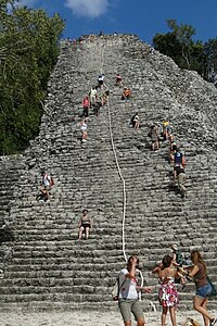 Pirámide de escalada.jpg