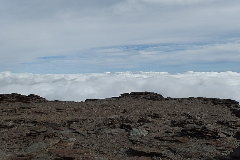 File:Clouds in Sierra Nevada 09.JPG