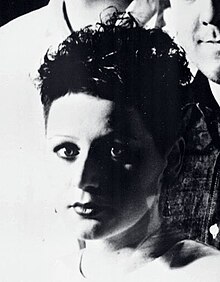 Cocteau Twins, The Moon and the Melodies 1986 (cropped).jpg