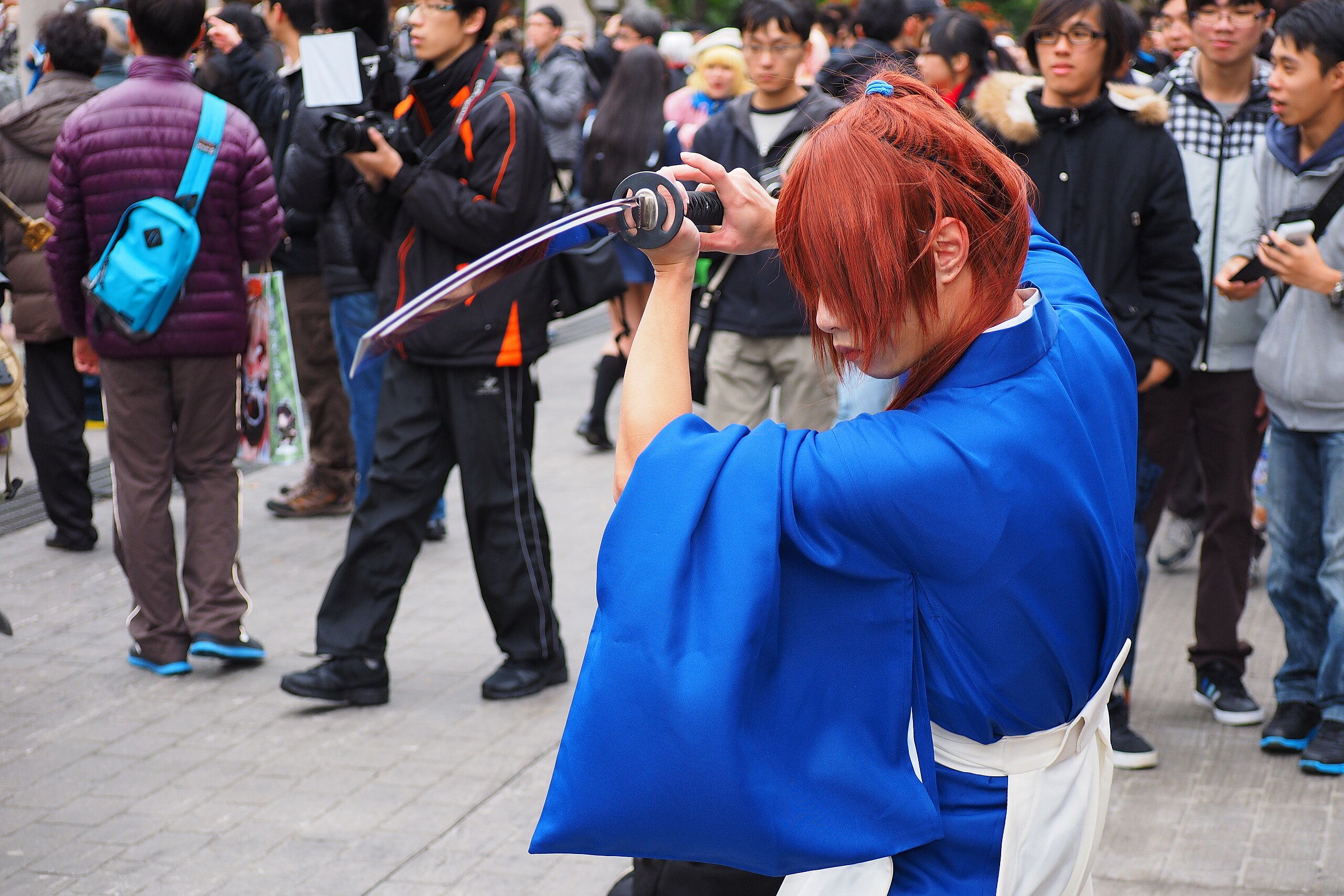 File:Cosplayer of Himura Kenshin, Rurouni Kenshin at Anime Expo  20110701.jpg - Wikimedia Commons