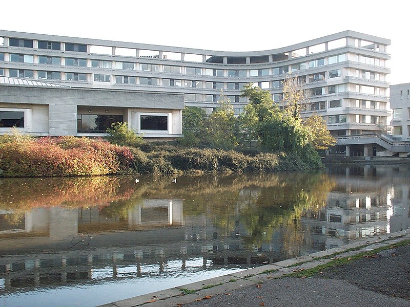 File:CountyHallRearBedford.JPG