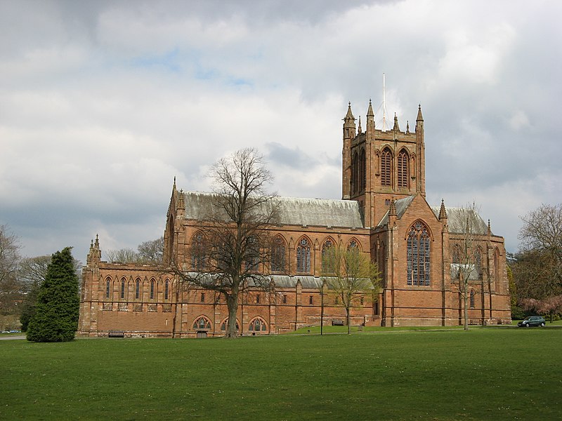 File:Crichton Church.jpg