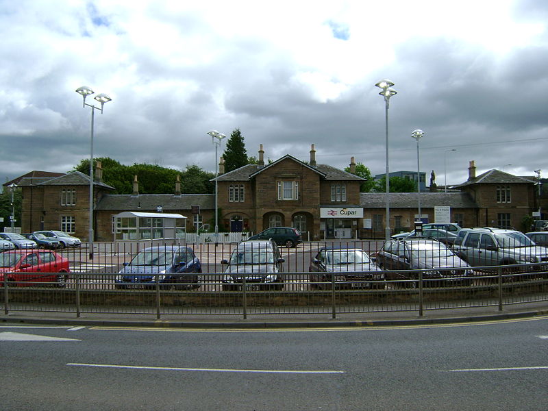 File:Cupar Railway Station, Cupar.jpg