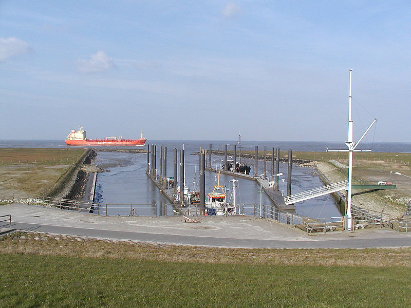 File:Cuxhaven altenbruch hafen 03.jpg