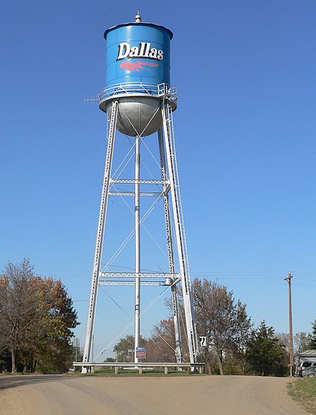 File:Dallas, SD water tower from S 1.JPG