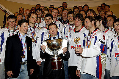 Members of the 2008 World Champion Russian team with President Dmitry Medvedev.
