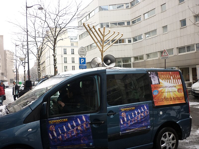 File:Electric hanukkah menora van.jpg