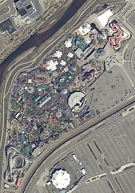 Luchtfoto Elitch Gardens in 2004