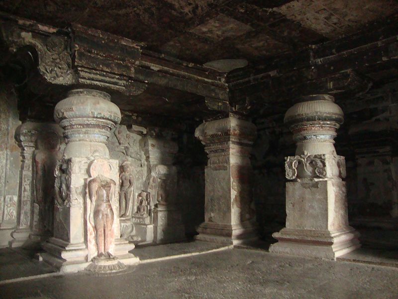 File:Ellora Caves Maharashtra 131.jpg